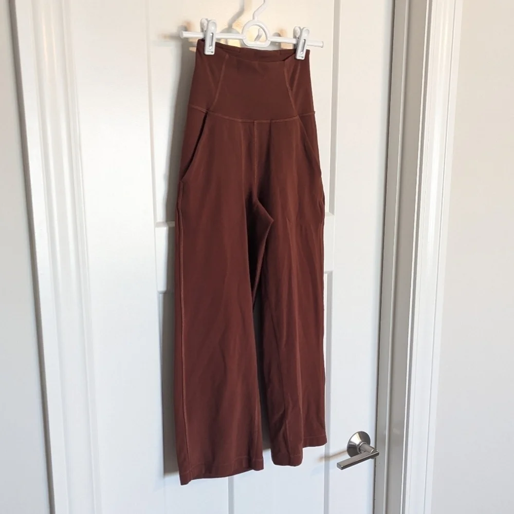 Lululemon Align HR Wide Leg 23